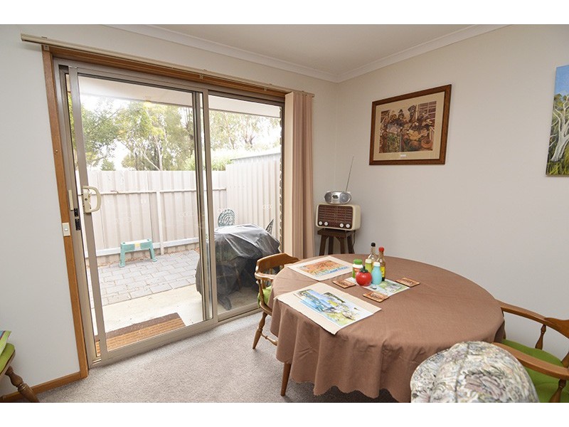 9/221-223 Adams Street, Wentworth NSW 2648