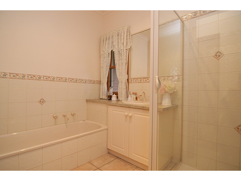 927 Fifteenth Street and Cambridge Terrace, Mildura VIC 3500