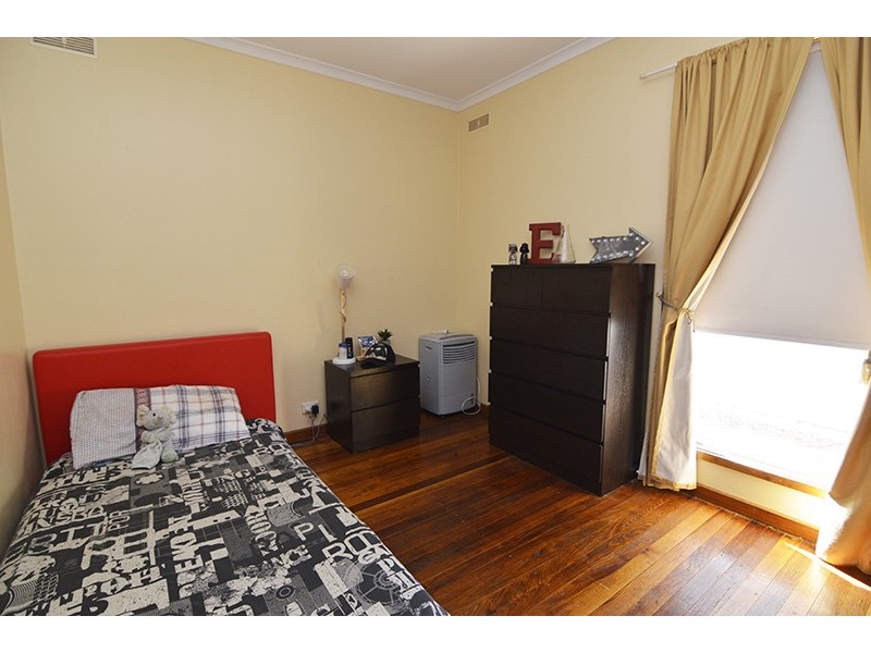 8 Namoi Avenue, Red Cliffs VIC 3496