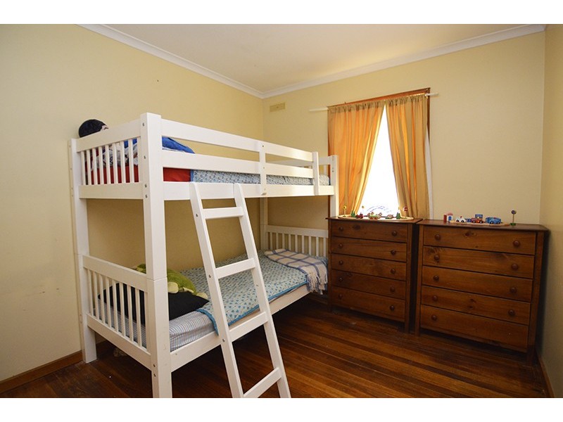 8 Namoi Avenue, Red Cliffs VIC 3496