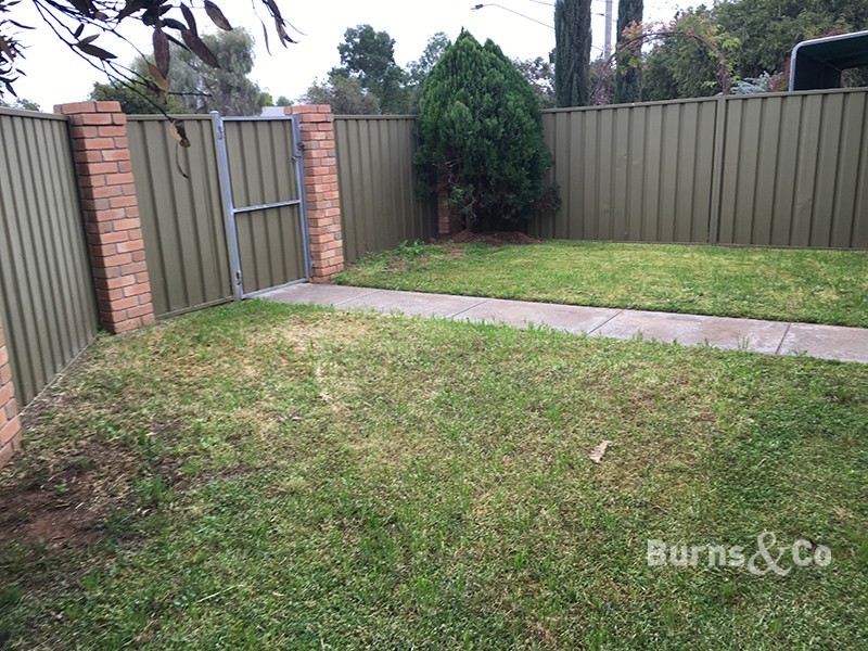 2/290 San Mateo Avenue, Mildura VIC 3500