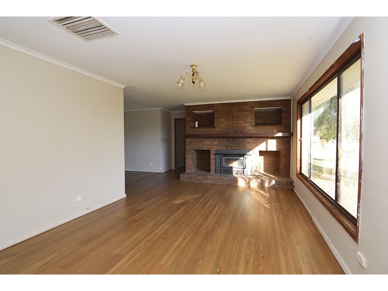 2 Lachlan Parade, Red Cliffs VIC 3496