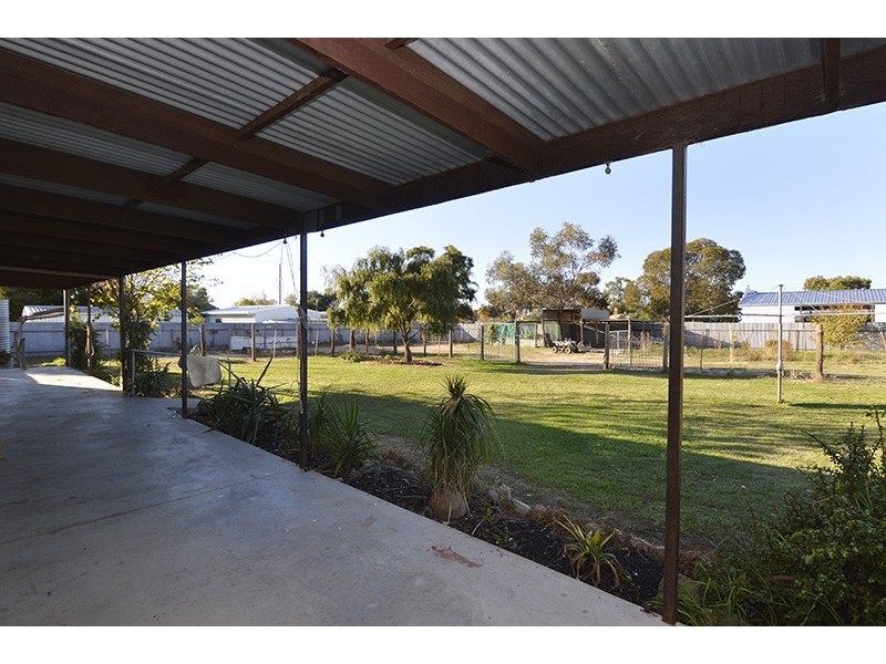 2 Lachlan Parade, Red Cliffs VIC 3496