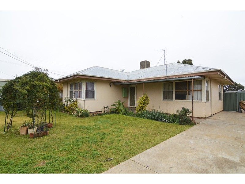 14 Waltham Avenue, Irymple VIC 3498