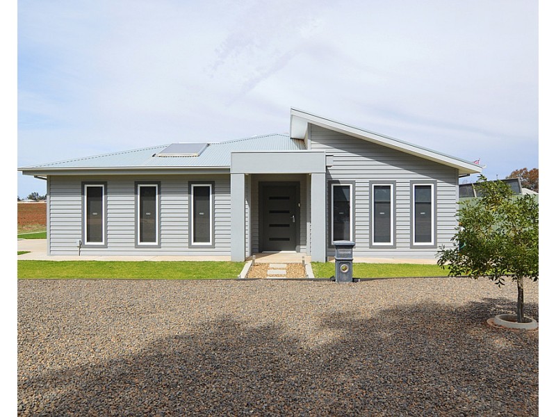 53 Betty Krake Drive, Red Cliffs VIC 3496