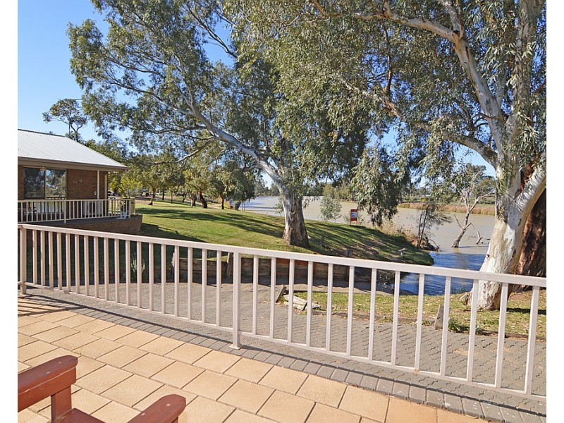 6/221-223 Adams Street, Wentworth NSW 2648