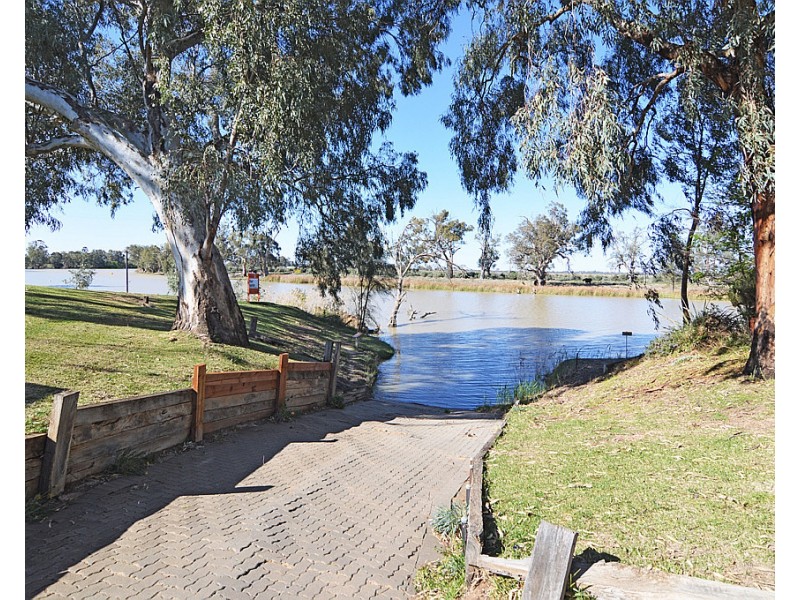 6/221-223 Adams Street, Wentworth NSW 2648