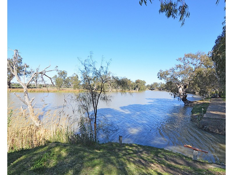 6/221-223 Adams Street, Wentworth NSW 2648