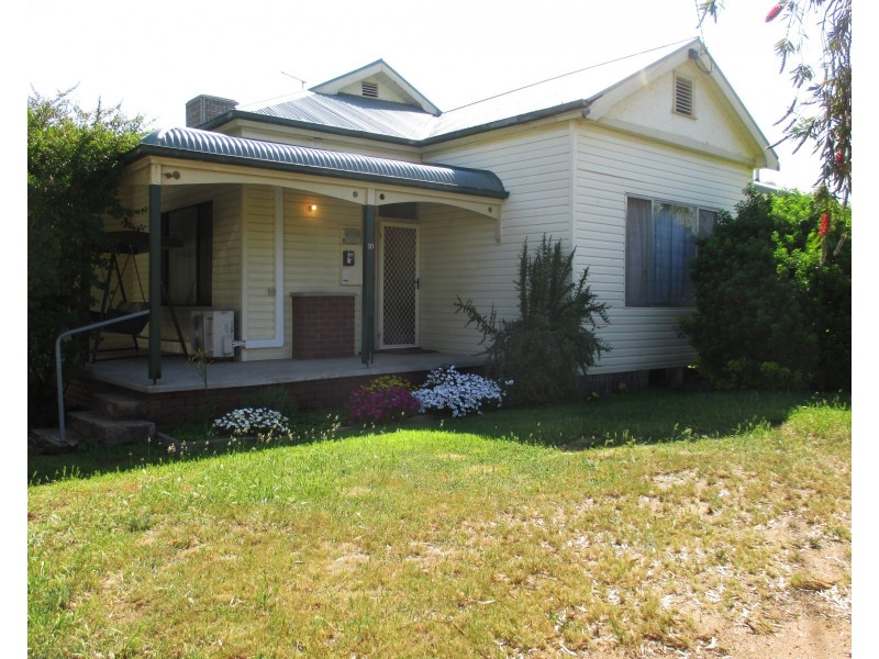 10 Mitchell Street, Ouyen VIC 3490
