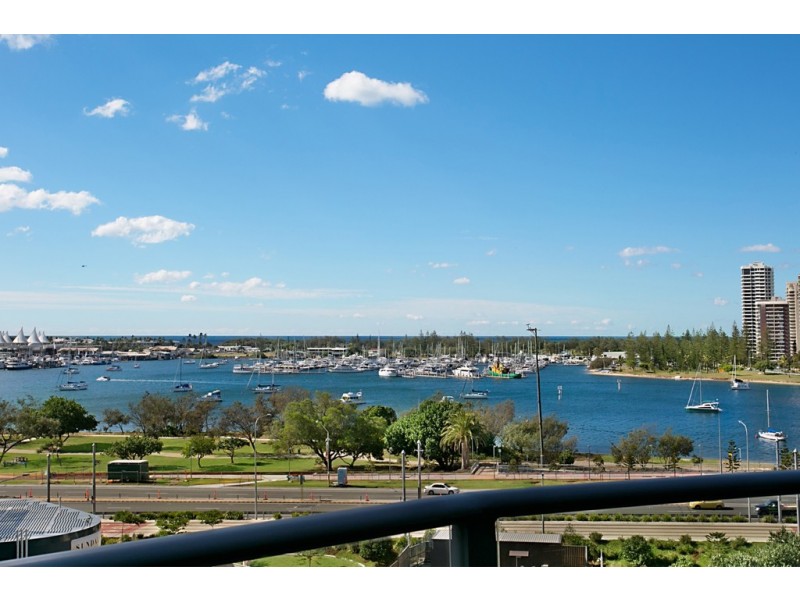 1004/4 Como Cres, Southport QLD 4215