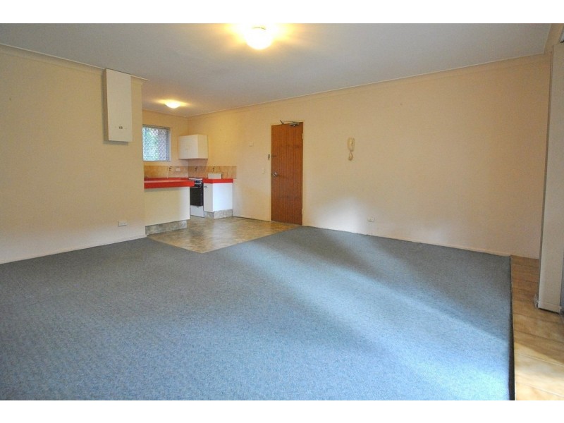 1/175 Muir Street, Labrador QLD 4215