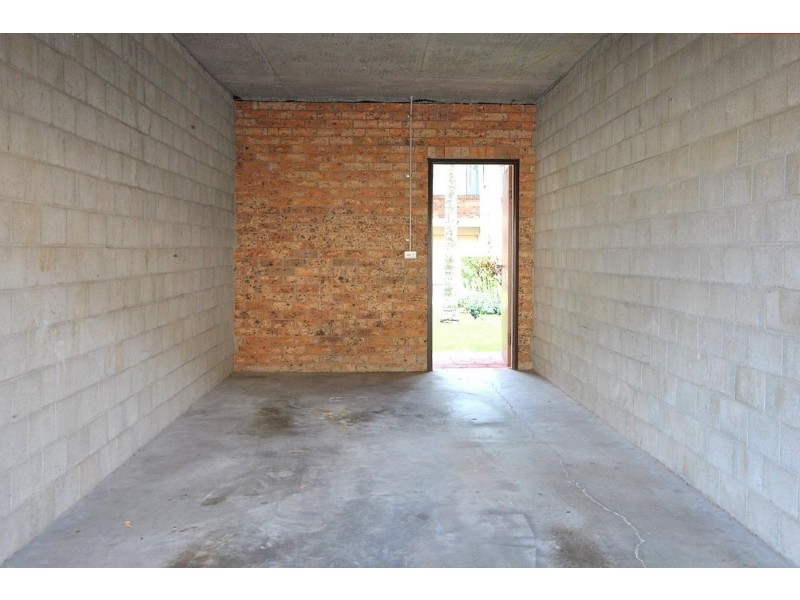 1/175 Muir Street, Labrador QLD 4215