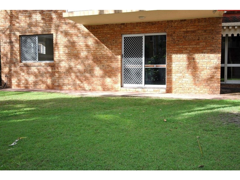 1/175 Muir Street, Labrador QLD 4215