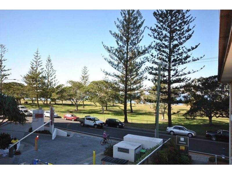 5/228 Marine Parade, Labrador QLD 4215