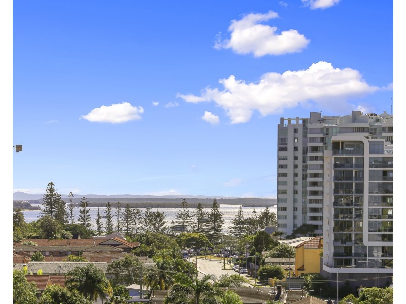 Labrador QLD 4215