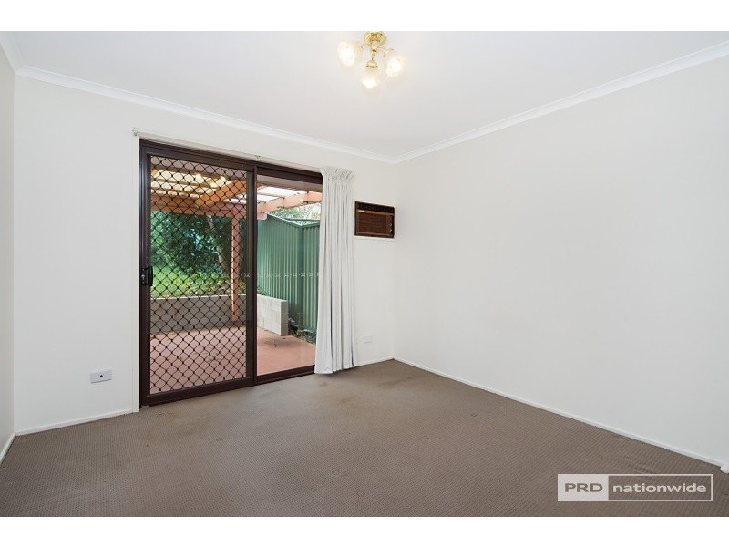 2/197 Central Street, Labrador QLD 4215