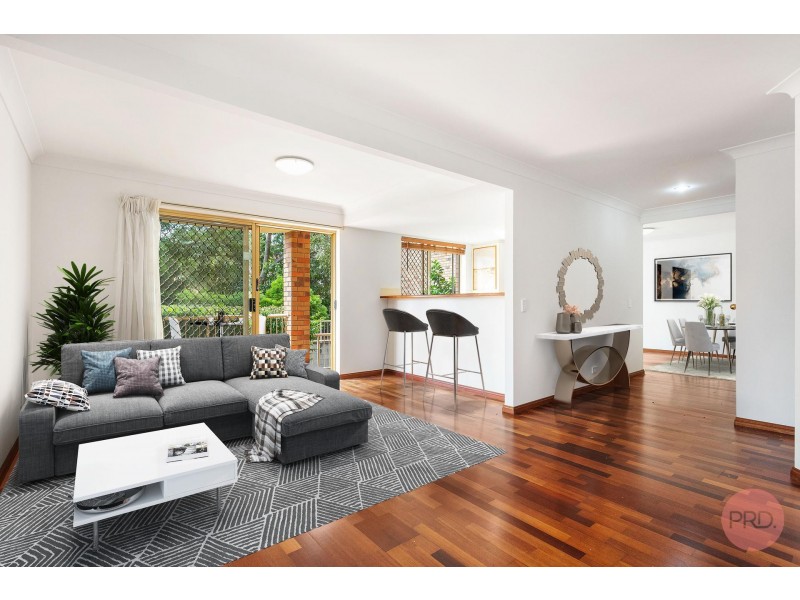 1/35 Huth Street, Labrador QLD 4215
