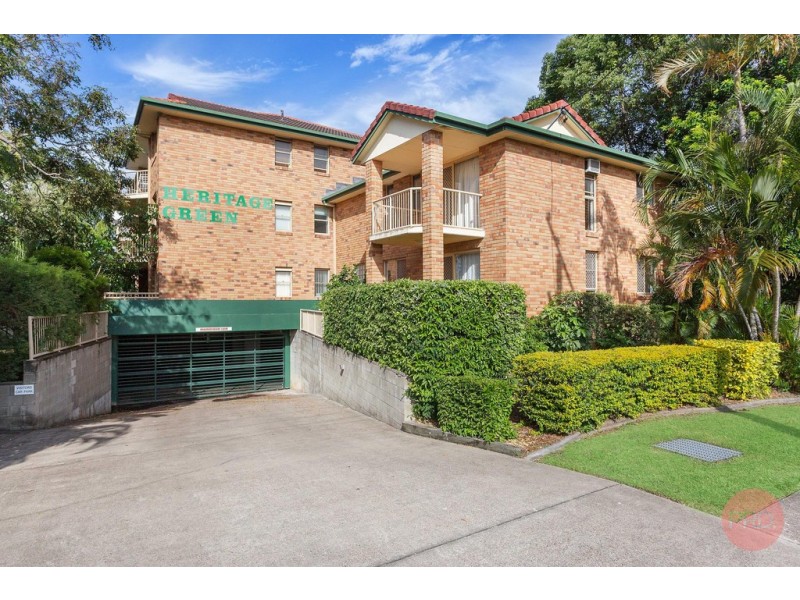 1/35 Huth Street, Labrador QLD 4215