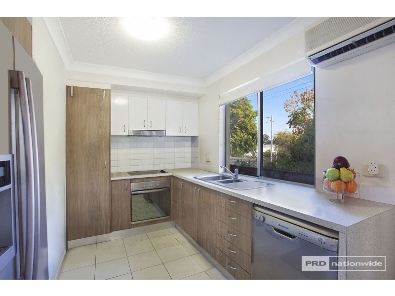 1/38 Johnston Street, Southport QLD 4215