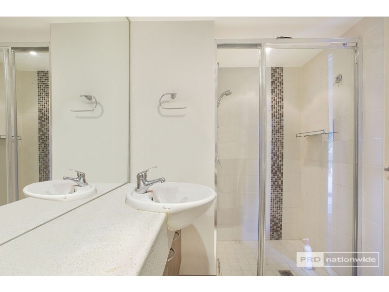 1/38 Johnston Street, Southport QLD 4215