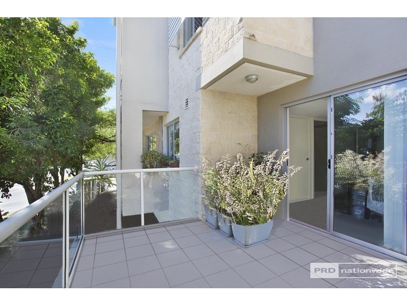 1/38 Johnston Street, Southport QLD 4215