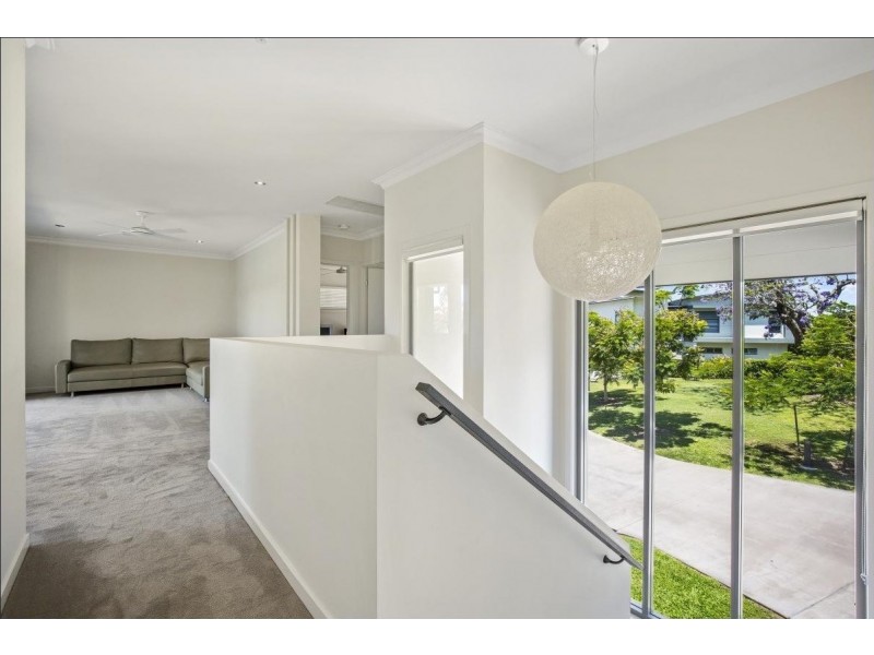 3/133 Benowa Road, Southport QLD 4215