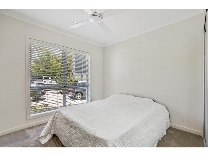 3/133 Benowa Road, Southport QLD 4215