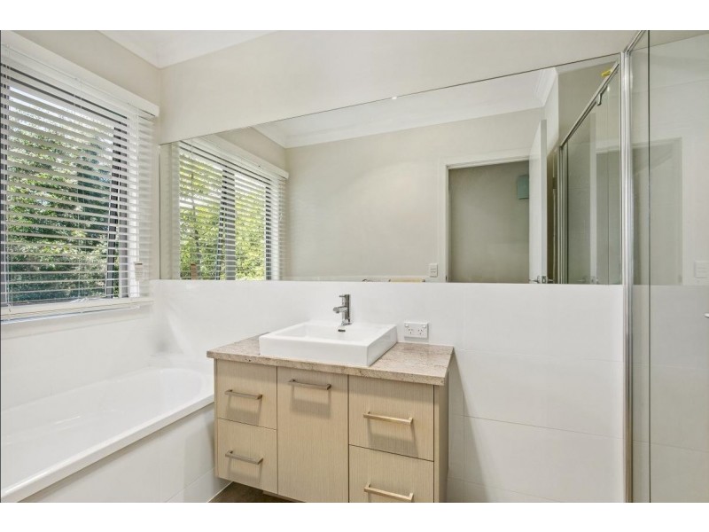 3/133 Benowa Road, Southport QLD 4215
