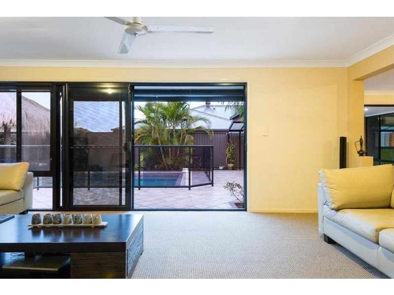 12 Applegum Place, Molendinar QLD 4214