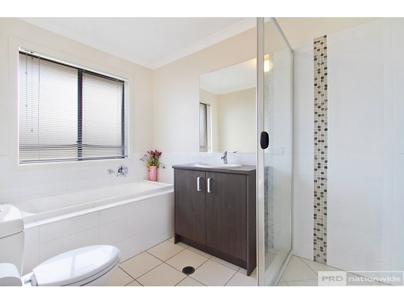 6 Nickel Street, Pimpama QLD 4209