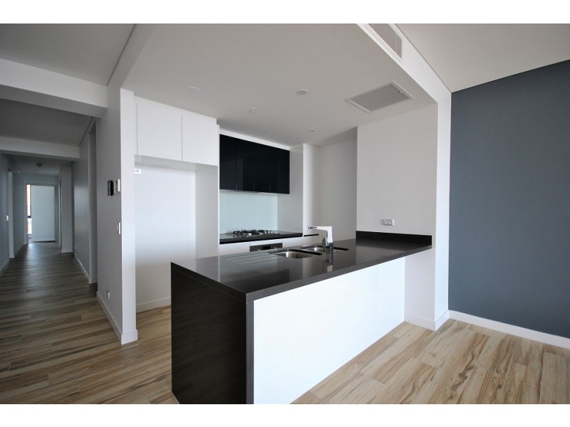 2912/2 Como Crescent, Southport QLD 4215