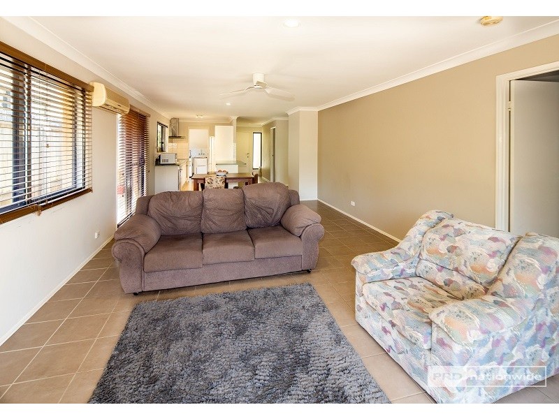 4/13 Schneider Avenue, Labrador QLD 4215
