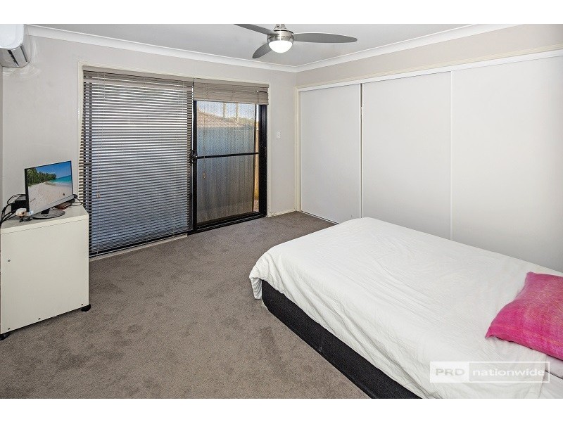 4/13 Schneider Avenue, Labrador QLD 4215