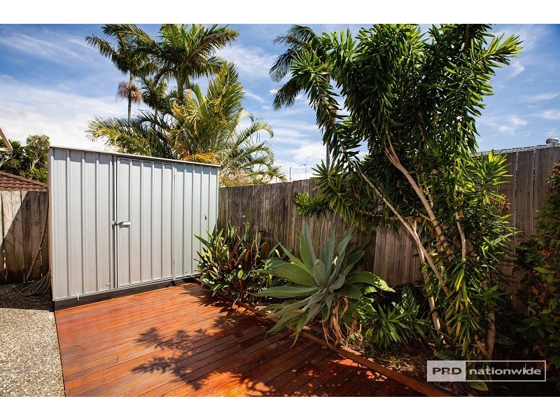 4/13 Schneider Avenue, Labrador QLD 4215