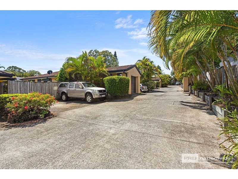 4/13 Schneider Avenue, Labrador QLD 4215