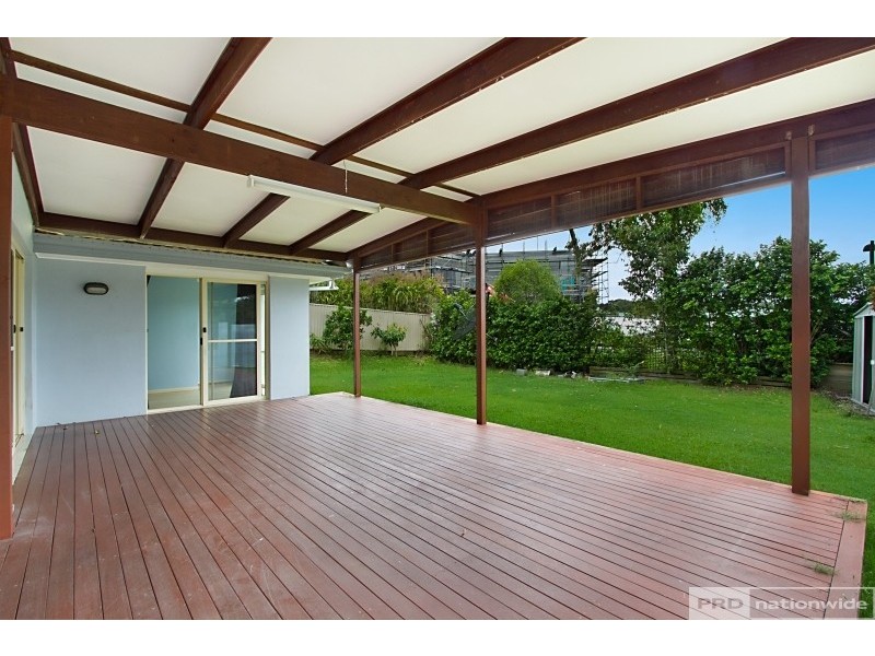 3 Eastbourne Chase, Arundel QLD 4214