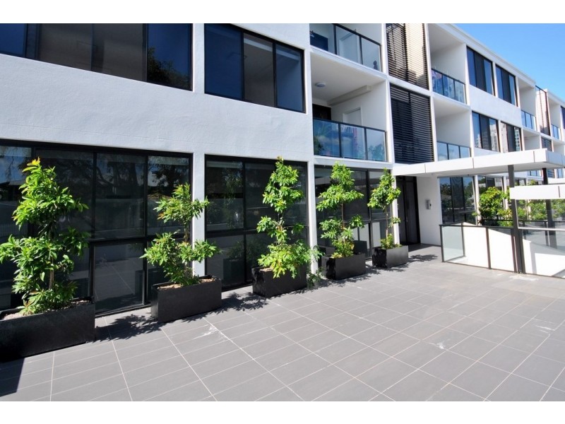 11/35-39 Central Street, Labrador QLD 4215