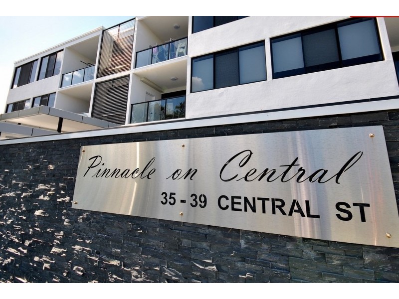 11/35-39 Central Street, Labrador QLD 4215