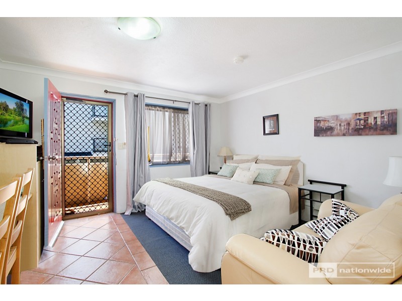 205/132 Marine Parade, Southport QLD 4215