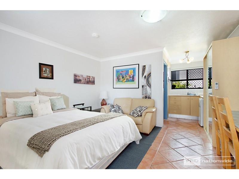 205/132 Marine Parade, Southport QLD 4215