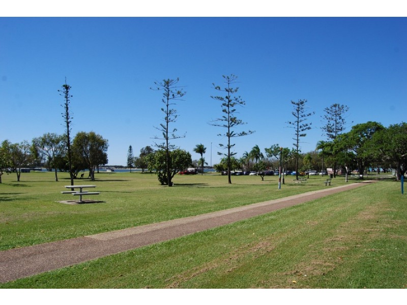 205/132 Marine Parade, Southport QLD 4215