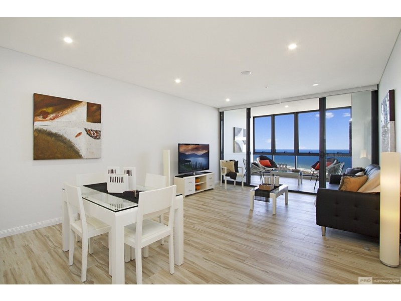 5511/2 Como Crescent, Southport QLD 4215