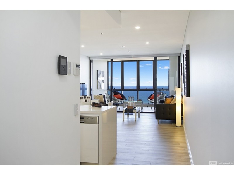 5511/2 Como Crescent, Southport QLD 4215
