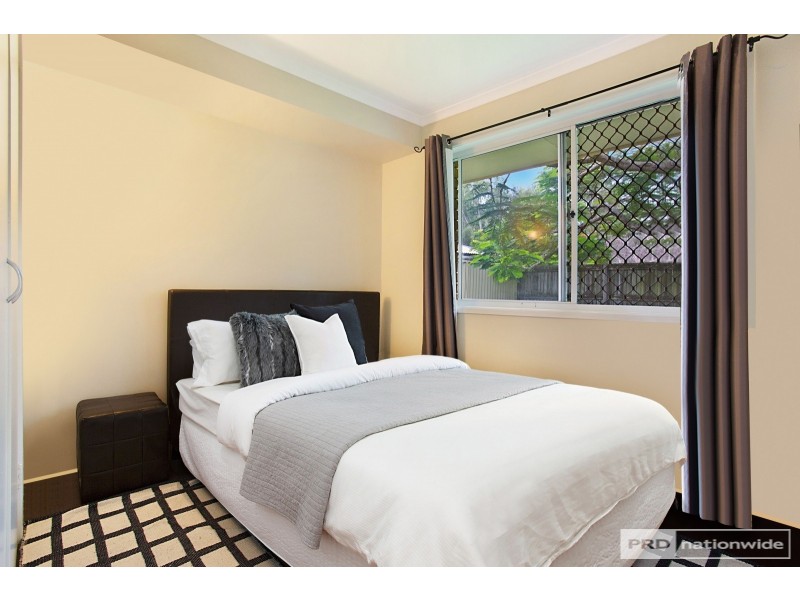 1/128 Kumbari Avenue, Labrador QLD 4215