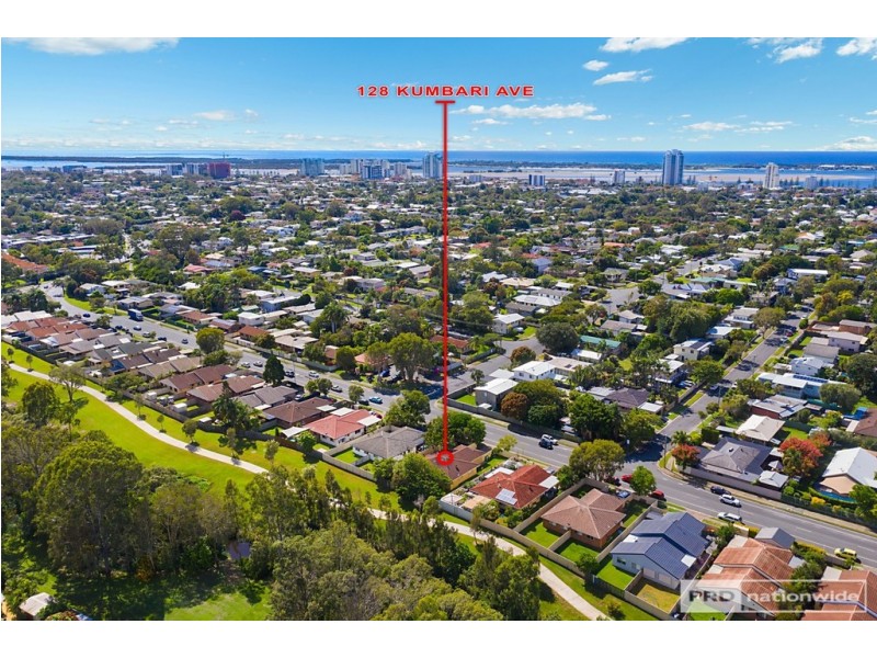 1/128 Kumbari Avenue, Labrador QLD 4215