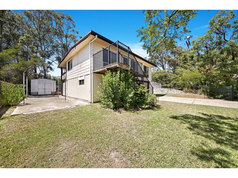 29 Hocking Street, Arundel QLD 4214