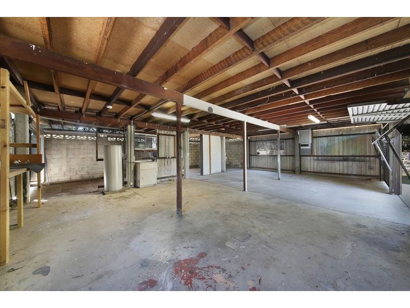 29 Hocking Street, Arundel QLD 4214