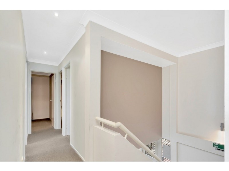 30 Yacht Street, Southport QLD 4215