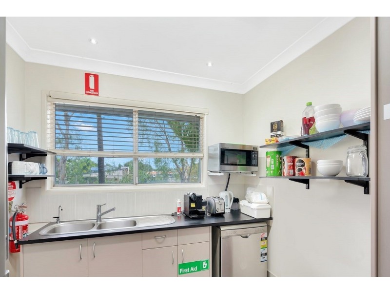 30 Yacht Street, Southport QLD 4215