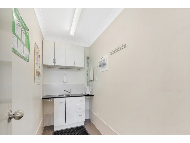 30 Yacht Street, Southport QLD 4215